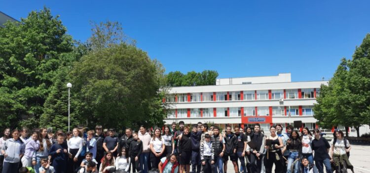 Пролетно почистване на морската столица